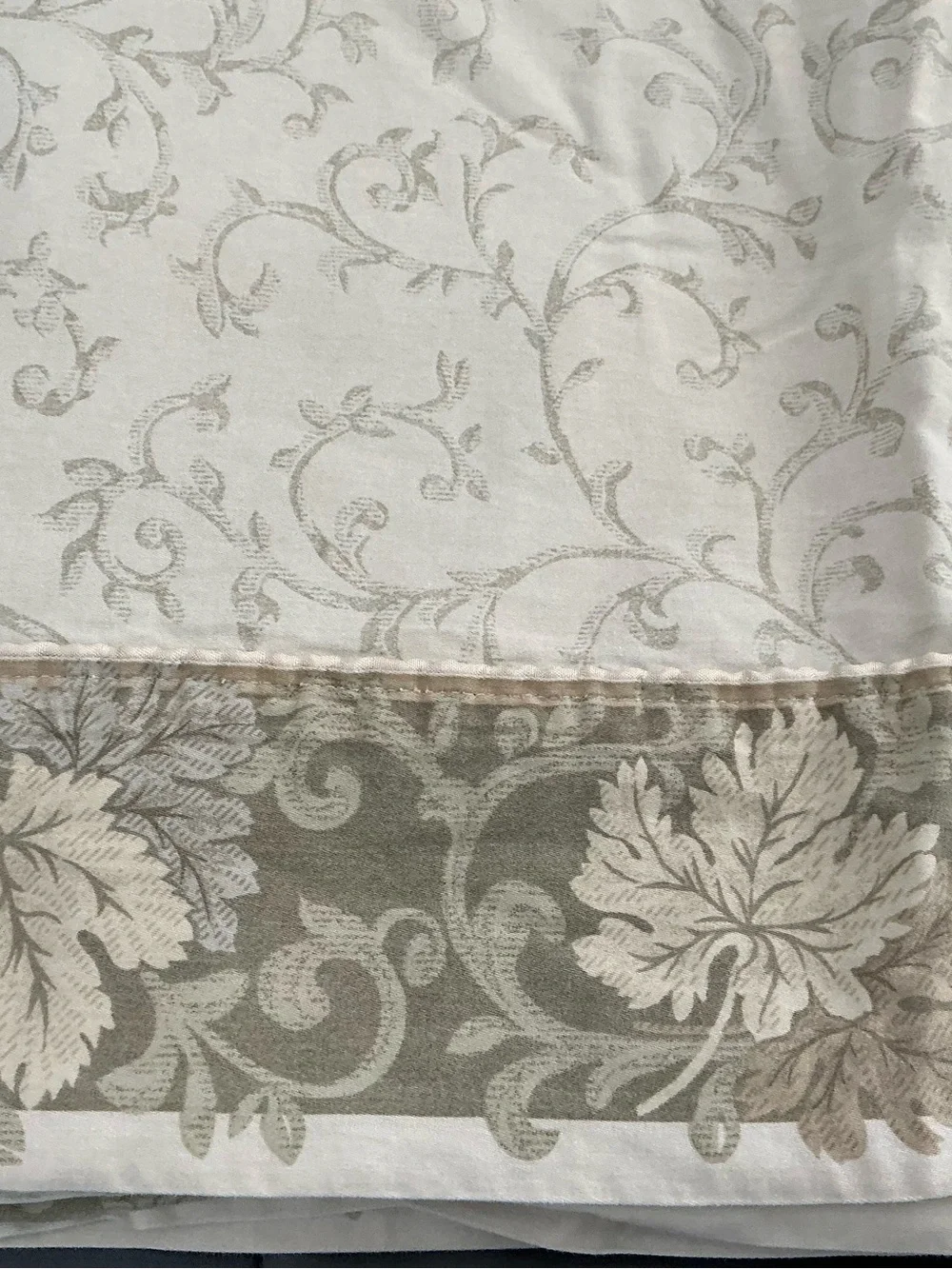 Croscill Cream and Taupe Floral Jacquard flat sheet and pillow cases